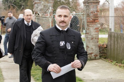 szennpeter_04.jpg.500x500_q85