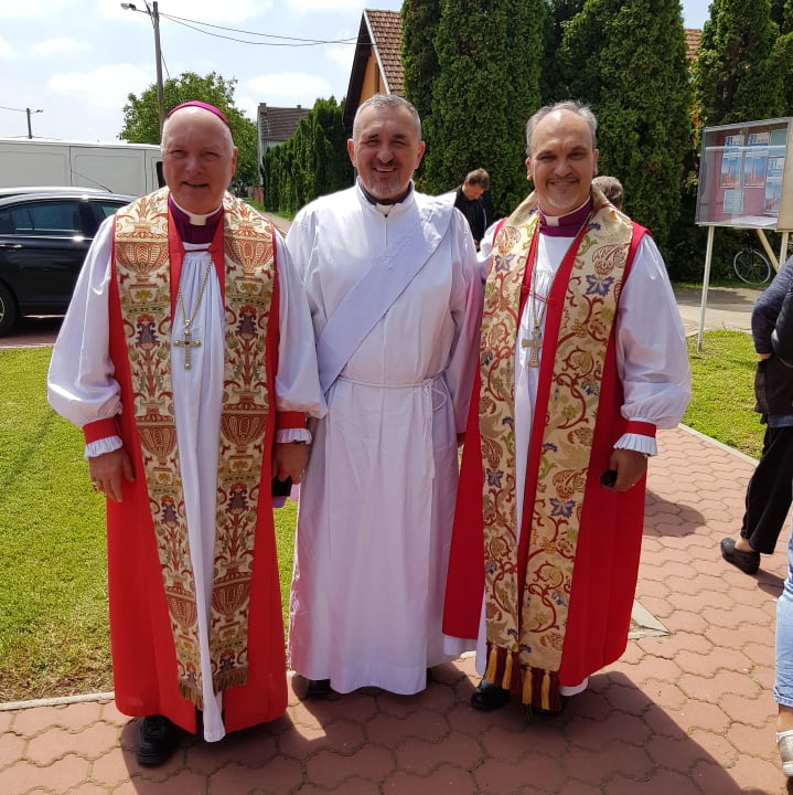 60587296_363102227887219_8432318019610345472_n