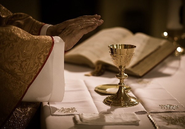 Nedostojnost svećenika