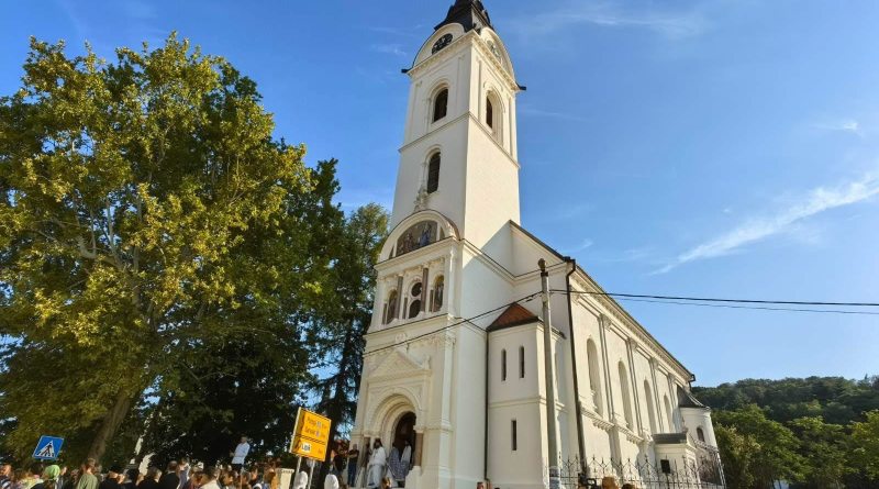 pakrački saborni hram svete trojice